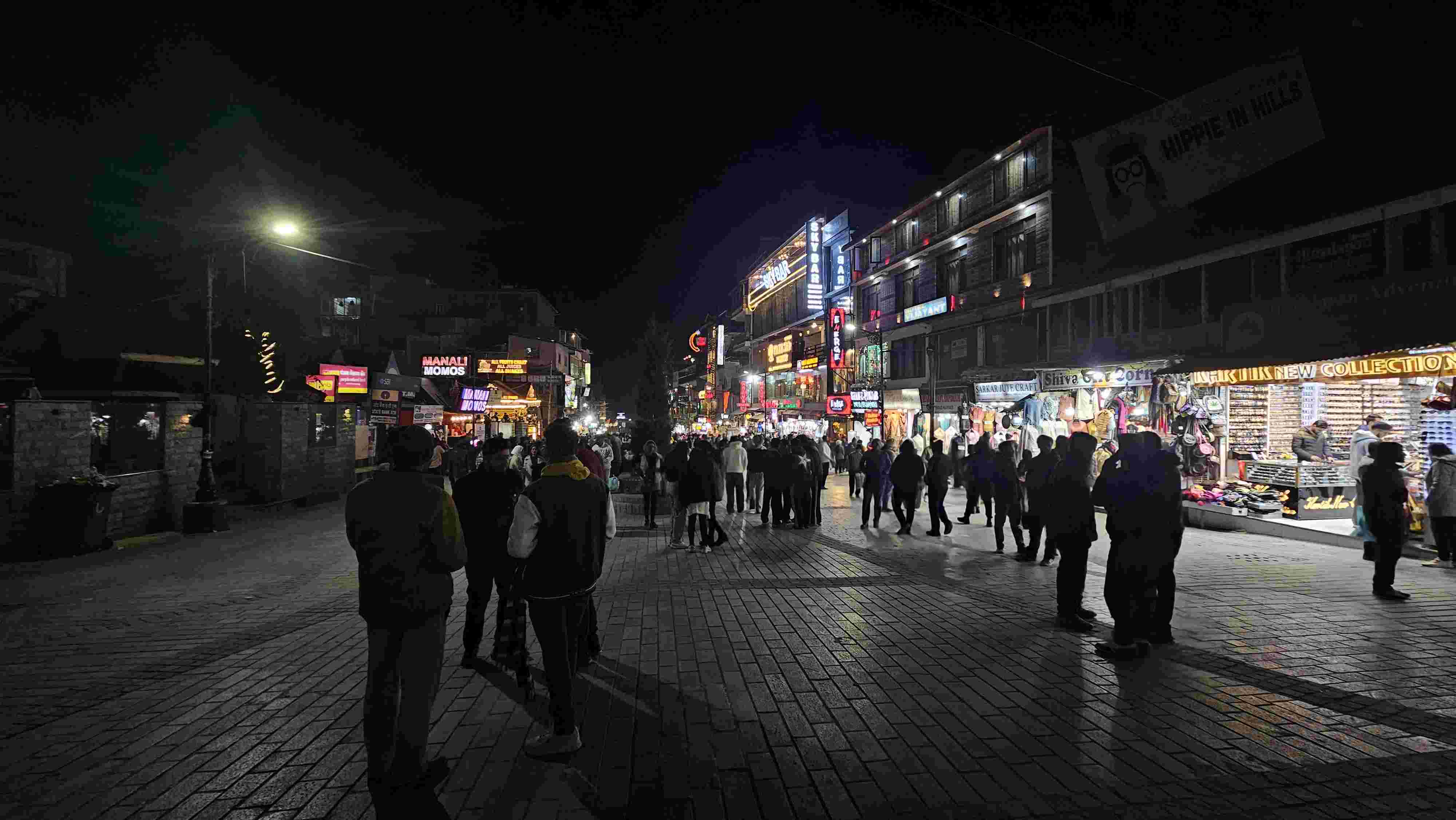 Shops at Mall Road Manali