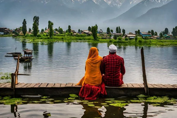 Kashmir Honeymoon Tour Packages