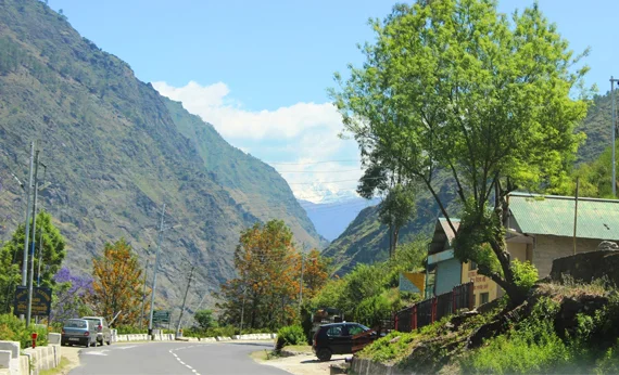 How to Reach Narkanda by Road