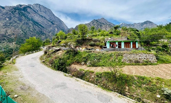 How to reach Kasol by Road