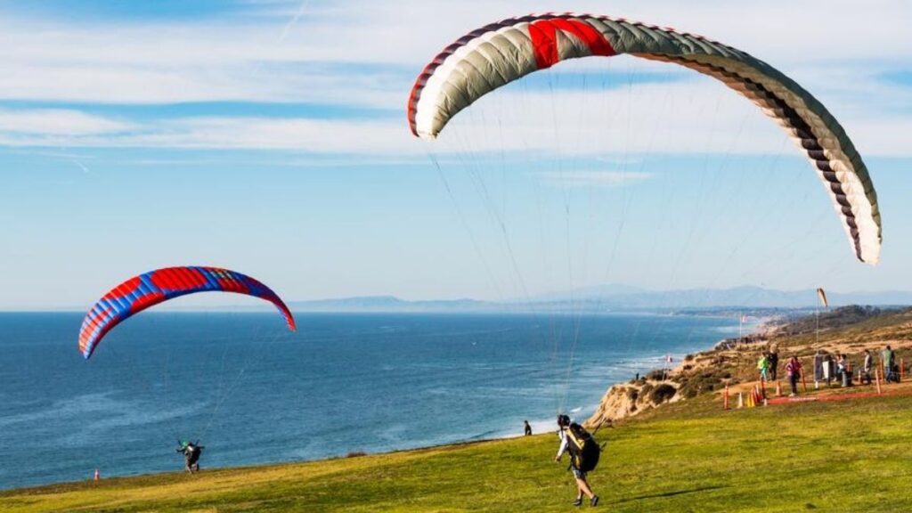 Paragliding tour in Manali 